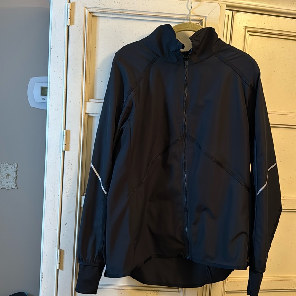 Lightweight like new light rain jacket size L